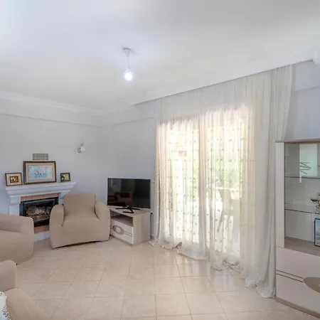 Villa Chic With Pool And Garden 9 Min To Beach Fethiye