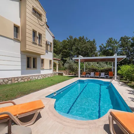 Chic With Pool And Garden 9 Min To Beach Villa *
