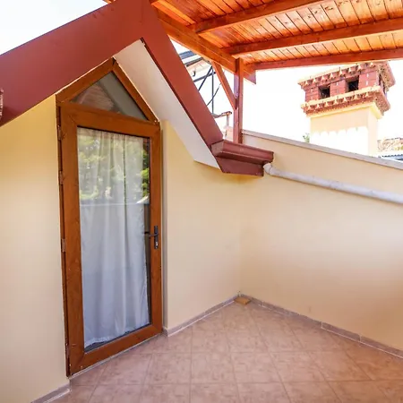 Chic With Pool And Garden 9 Min To Beach Villa Fethiye