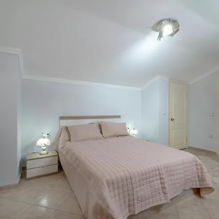 Villa Chic With Pool And Garden 9 Min To Beach