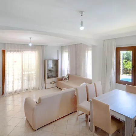 Chic With Pool And Garden 9 Min To Beach Villa